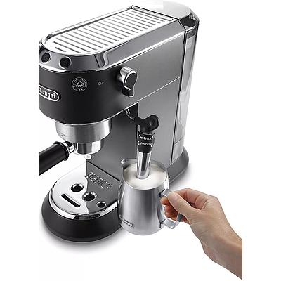 ესპრესოს აპარატი Delonghi EC685.BK შავი