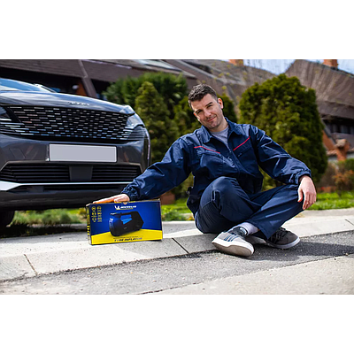 Car Digital Tire Compressor Michelin 240V (12316) - Black