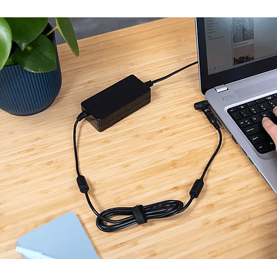 Universal Laptop Charger Trast Primo 70W (22141) - Black
